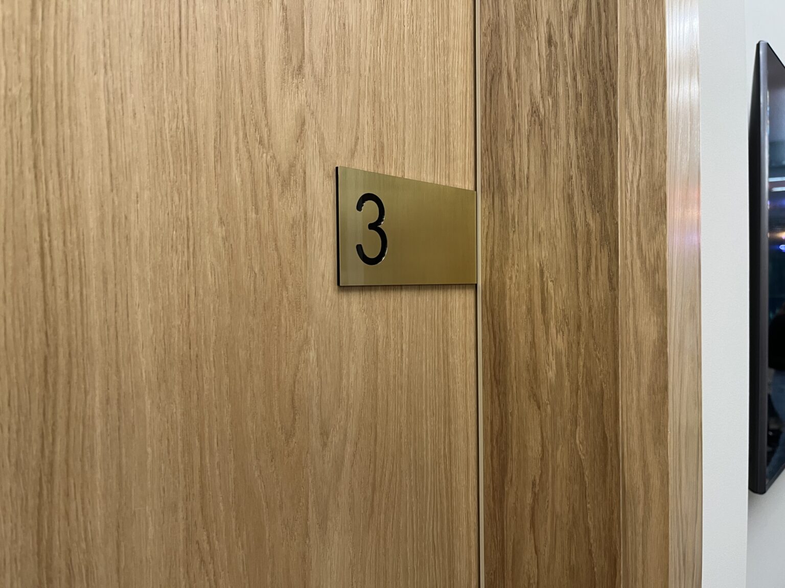 26875A24-5A85-496F-9B10-5ECA6F6E3E3A